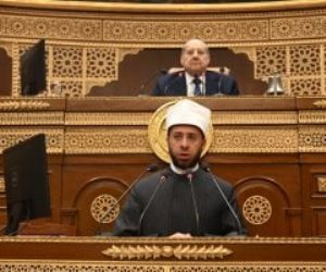  الفتاوى العشوائية عبر السوشيال ميديا على طاولة مجلس الشيوخ ..النواب يطالبون بمواجهة التطرف الفكري