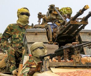 حرب المطارات تستعر فى السودان ....الدعم السريع يستهدف المنشآت المدنية و ملايين اللاجئين يواجهون الموت والنزوح القسرى 
