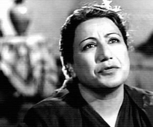 عيد ميلاد فردوس محمد.. تزوجت بالصدفة وتحول الزواج لحب لمدة 15 عامًا
