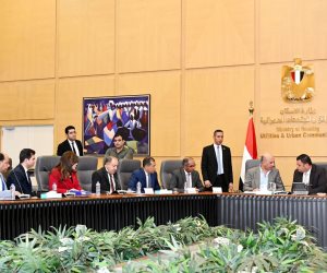 وزير الإسكان يعقد اجتماعه الدوري مع أعضاء البرلمان بمجلسيه النواب والشيوخ