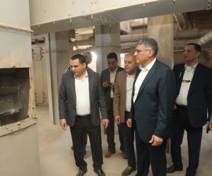 محافظ الجيزة يتفقد صومعة امبابة لمتابعة انتظام توريد وتخزين محصول القمح