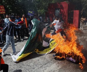 مصرع 17 شخصا في حريق بالقرب من معلم "تشارمينار" بحيدر أباد الهندية
