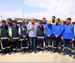 محمد شردى يجرى جولة بكاميرا "الحياة اليوم" مع عمال النظافة بالقاهرة