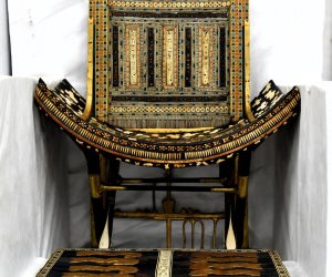 المتحف المصرى الكبير يستقبل 163 قطعة من كنوز الملك الذهبى توت عنخ آمون (صور)