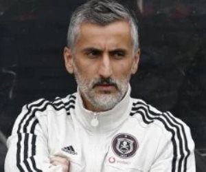 هل اقترب الإسباني خوسيه ريفيرو مدرب أورلاندو بايريس من التعاقد مع الأهلي؟ اعرف التفاصيل هل اقترب الإسباني خوسيه ريفيرو مدرب أورلاندو بايريس من التعاقد مع الأهلي؟ اعرف التفاصيل