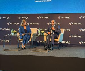الرئيس التنفيذي لوكالة الفضاء المصرية يشارك في جلسة نقاشية حول دور وكالات الفضاء في تنمية تكنولوجيا الفضاء