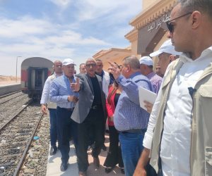 وزير النقل والصناعة يطلق شارة بدء انشاء المرحلة الثانية من خط السكة الحديد بئر العبد - العريش  (صور)