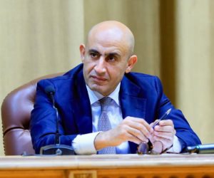  قرارات جريئة لوزير التعليم.. «عبداللطيف»: رفع سن التقديم لمسابقة معلمي الحصة لـ45 عاما وزيادة كفاءة العملية التعليمية