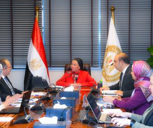 وزيرة البيئة تبحث مع المقاولون العرب التعاون فى مجال إعادة تدوير مخلفات الهدم والبناء 