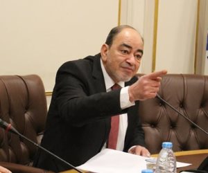 الشعبة العامة للمستلزمات الطبية تناقش الإثنين المقبل مشكلات القطاع مع هيئتي الشراء الموحد والدواء المصرية