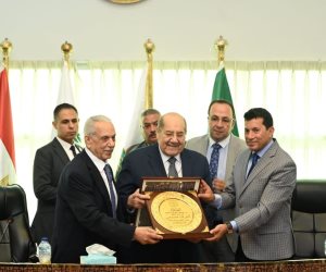 وزير الشباب والرياضة يشهد حفل ختام البرنامج التدريبي "بناء قدرات الشباب في مواجهة الأزمات" بالمحكمة العربية للتحكيم