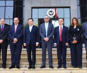 رئيس هيئة الاستثمار يلتقي حاكم مقاطعة قوانجدونج الصينية والوفد المرافق له