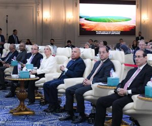 منتدى "أفريقيا تنمو خضراء للتمويل المناخي".. تكثيف التعاون الإقليمي والاستثمار المشترك في مستقبل اقتصادى مستدام منتدى "أفريقيا تنمو خضراء للتمويل المناخي".. تكثيف التعاون الإقليمي والاستثمار المشترك في مستقبل اقتصادى مستدام