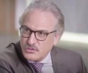 بعد قضاء نصف المدة .. المخرج عمر زهران يغادر قسم الدقى عقب إنهاء إجراءات الإفراج عنه