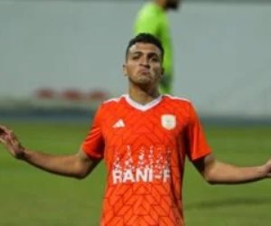 فى صفقة ياسين مرعى .. الأهلى يفاوض فاركو لتخفيض المطالب المالية