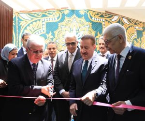 وزير التعليم العالي ومحافظ المنوفية ورئيس جامعة المنوفية يفتتحون مركز الاختبارات الإلكترونية بكلية الحقوق بجامعة المنوفية