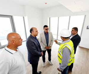 وزير الإسكان يبدأ جولة تفقدية في مدينة العلمين الجديدة