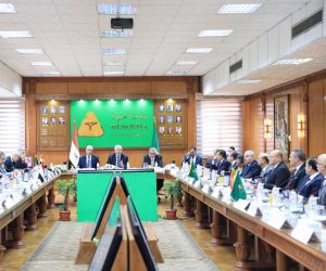 وزارة التعليم العالي اعتماد قواعد قبول الطلاب بالجامعات الحكومية والمعاهد العليا بذات قواعد التنسيق المعمول بها في العام الماضي