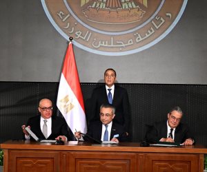 رئيس الوزراء يشهد توقيع عقد شراكة وتطوير لإطلاق مدينة "جريان" 