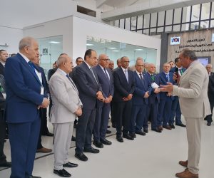 نائب وزير الإسكان يُشارك بورشة عمل بمصنع المحركات بعنوان"رقمنة وتصنيع قطع الغيار بأحدث تقنيات الطباعة