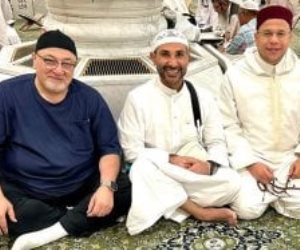 المطرب أحمد سعد ذهب للحج مع خالد الجندي ولديه حفل غنائي ثالث أيام العيد