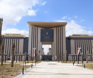 مصر تدعو مواطني الدول للالتزام بالقوانين والقواعد المنظمة لدخول أراضيها