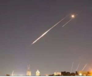 فيديو لانفجارات تهز طهران.. وإسرائيل تستهدف مستودعا للنفط