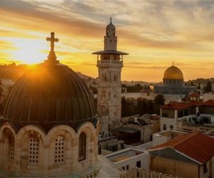 لليوم الرابع.. الاحتلال يغلق  المسجد الأقصى وكنيسة القيامة ويمنع الصلاة فيهما