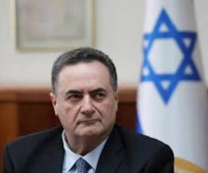 وزير الدفاع الإسرائيلى: أحذر خامنئى من مصير صدام حسين