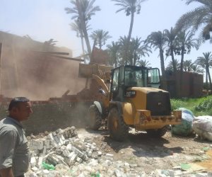 ضمن الموجة الـ26.. محافظ الجيزة: إزالة 27 حالة بناء مخالف وتعدٍّ على أملاك الدولة بالبدرشين