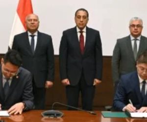 باستثمارات 200 مليون دولار.. رئيس الوزراء يشهد توقيع عقد مشروع إقامة مجمع متكامل لمستلزمات الطاقة الشمسية