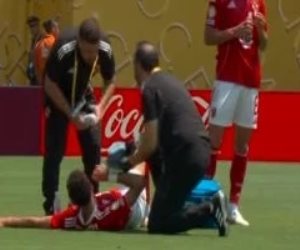 توقف اللعب في مباراة الأهلي وبالميراس لسقوط وسام أبو علي.. وعودة اللاعب بعد تلقي العلاج