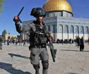 الاحتلال يصب غضبه على الفلسطينيين .. شهداء وإصابات في قصف الاحتلال لقطاع غزة واقتحام الأقصى مع حملة اعتقالات بالقدس الاحتلال يصب غضبه على الفلسطينيين .. شهداء وإصابات في قصف الاحتلال لقطاع غزة واقتحام الأقصى مع حملة اعتقالات بالقدس