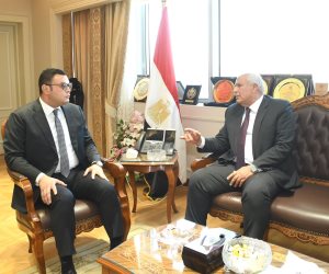 وزير الإسكان ومحافظ الوادي الجديد يبحثان عدداً من ملفات التعاون المشترك المتعلقة بمياه الشرب والصرف الصحي