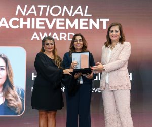 قمة "مصر للأفضل" تمنح وزيرة التنمية المحلية جائزة  "الإنجاز الوطنية " لعام 2024 تقديرًا لجهودها في دعم مسار التنمية والاستقرار الاقتصادي  