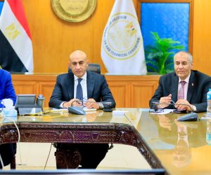التربية والتعليم تواصل متابعة سير امتحانات الثانوية العامة مع غرف العمليات بالمحافظات وكاميرات المراقبة