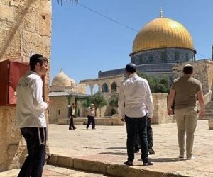مئات المستوطنين يقتحمون باحات المسجد الأقصى.. ومواجهات فى الضفة بعد ضم أراضى فلسطينية للإحتلال