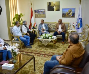 رئيسا جهاز السويس الجديدة والمناطق الحرة يناقشان تطوير المنطقة الحرة للاستثمار بعتاقة