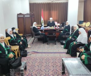 مساندة للأسر المكلومة.. واعظات الأوقاف يقدِّمْنَ واجب العزاء في ضحايا حادث المنوفية الأليم مساندة للأسر المكلومة.. واعظات الأوقاف يقدِّمْنَ واجب العزاء في ضحايا حادث المنوفية الأليم