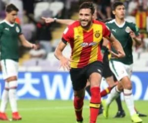 بالفيديو.. اعتقال يوسف بلايلى نجم الترجى فى مطار شارل ديجول