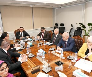 وزير الإسكان يتابع موقف مبادرتي "بيتك في مصر" و"بيت الوطن" للمصريين بالخارج وزير الإسكان يتابع موقف مبادرتي "بيتك في مصر" و"بيت الوطن" للمصريين بالخارج