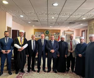 نقيب الأشراف لمستشار الرئيس الفلسطيني: ما يحدث في غزة مجزرة لم يشهدها التاريخ نقيب الأشراف لمستشار الرئيس الفلسطيني: ما يحدث في غزة مجزرة لم يشهدها التاريخ