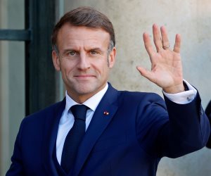 فلسطين ترحب بتأكيد الرئيس الفرنسى عزمه الاعتراف بفلسطين فلسطين ترحب بتأكيد الرئيس الفرنسى عزمه الاعتراف بفلسطين