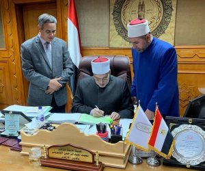 وكيل الأزهر يعتمد اختبارات نتيجة الدورة التدربية الخامسة للمحفظين لمعلمي القرآن بالجامع الأزهر