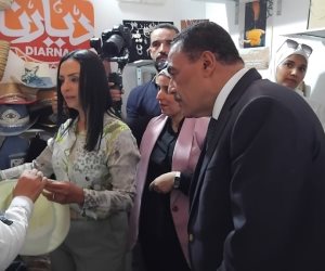 وزيرة التضامن تفتتح معرض ديارنا للحرف اليدوية والتراثية بمارينا