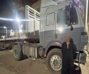 معرضاً حياته والمواطنين للخطر... الداخلية تضبط قائد سيارة الأسياخ الحديدية       