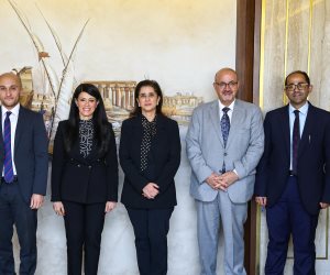 وزير التخطيط تبحث مع المدير الإقليمي لشرق المتوسط بمنظمة الصحة العالمية تعزيز سياسات الصحة في خطة التنمية متوسطة المدى