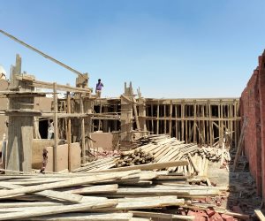 تنفيذ حملات إزالة لمخالفات بناء وإشغالات وغلق أنشطة مخالفة بعددٍ من المدن الجديدة