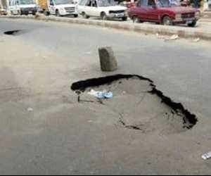 مياه القاهرة تواصل إصلاح خط رئيسي تسبب فى هبوط أرضى بمحور الاوتوستراد