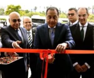 رئيس الوزراء يفتتح مجمع الشهر العقارى والتوثيق بمدينة العلمين الجديدة